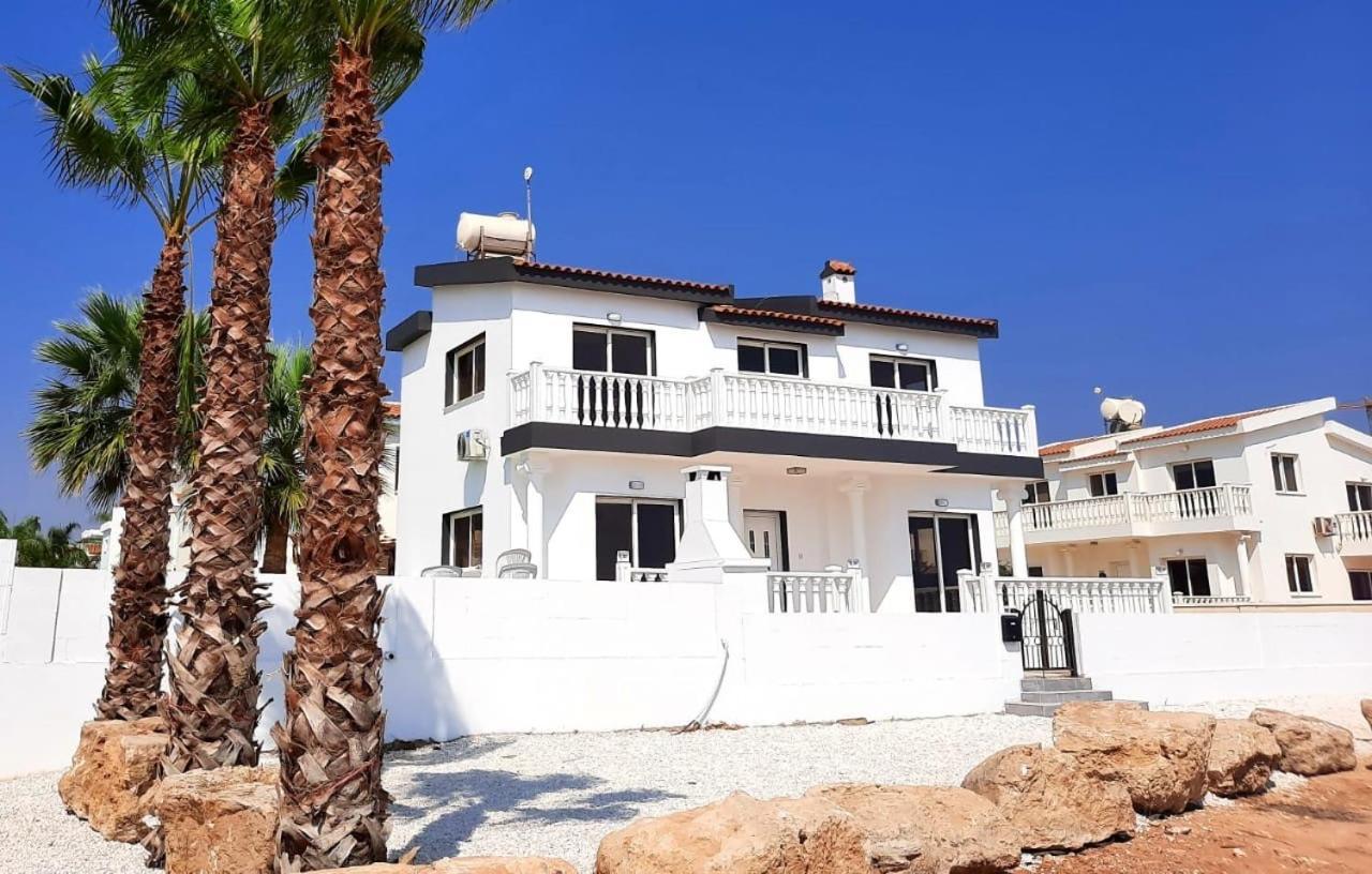 Villa Suncity Boutique Beachfront Ayia Napa Ngoại thất bức ảnh